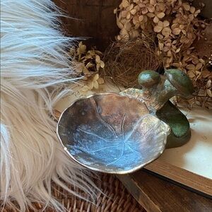 RARE! McCLELLAND BARCLAY Decorative Bronze Mushroom Lilly Pad Trinket Tray Dish